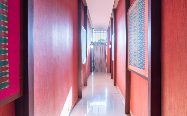 OYO Flagship 3869 Metro House Sub