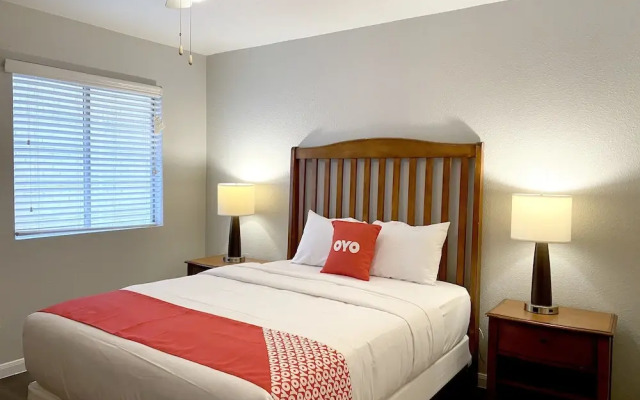 OYO Apartments at Bella Vista