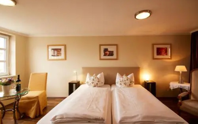 HEINRICHs winery bed & breakfast