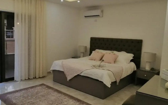 Amazing one Bedroom Apartment in Amman,elwebdah 8