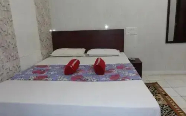 Luxmi Hotel