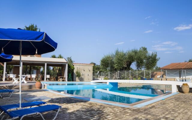 Olive Grove Studios & Apartments