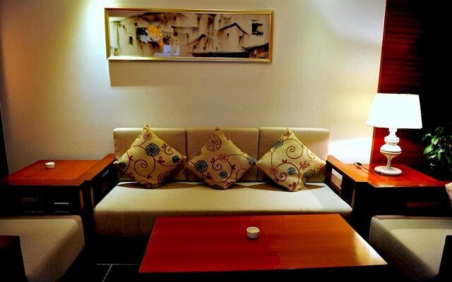 Yanan Rootlots Hotel