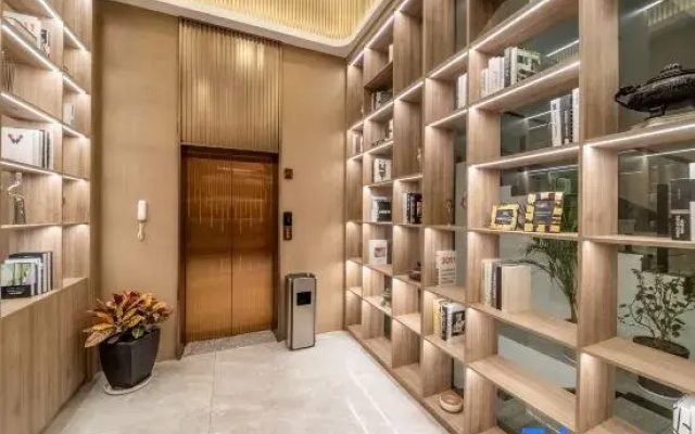 Wuzhou Hotel