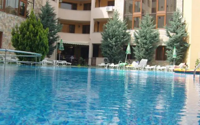 GT Emerald Paradise Apartments