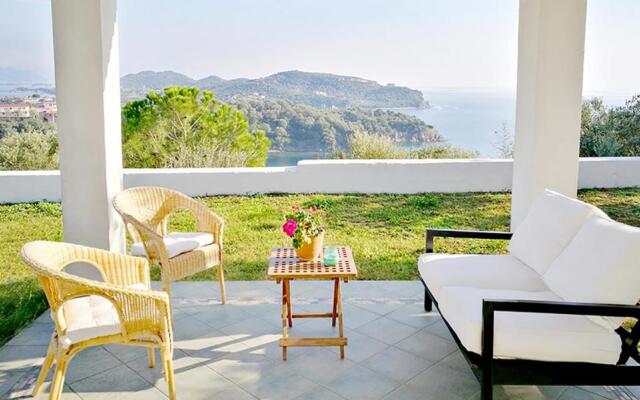 Olive Bay Hilltop Apartments Ammouliani