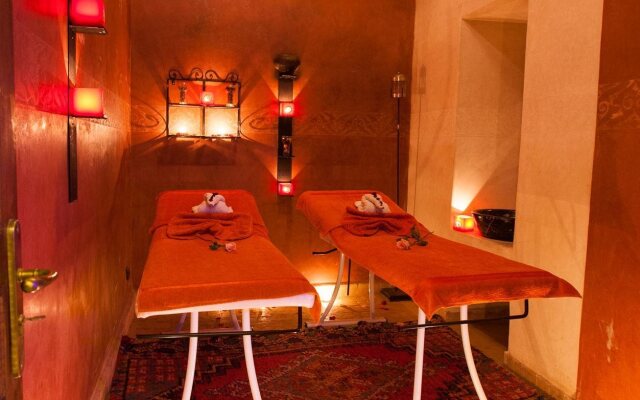 Riad Les Ammonites