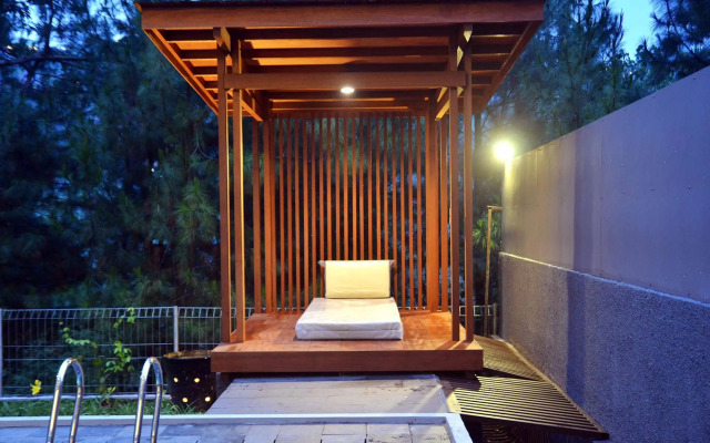 Hikari Hill View 7BR Villa with a Private Pool