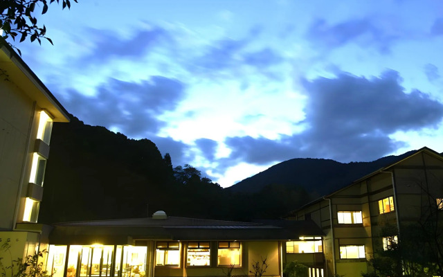 Gyokusenkaku