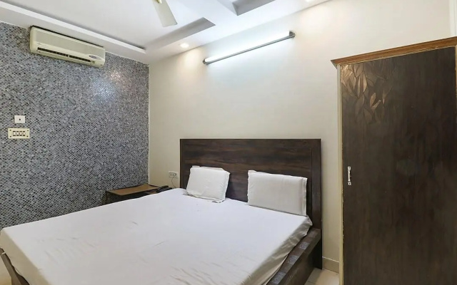 Hotel Pearl Plaza – Guest Rooms – Delhi
