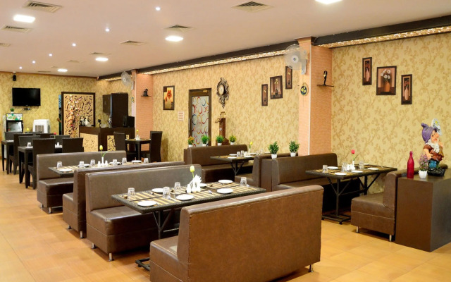 Hotel Rockwell by OYO Rooms