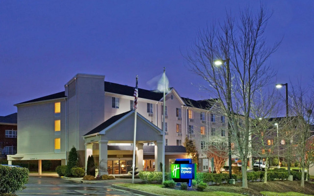 Holiday Inn Express Chapel Hill by IHG