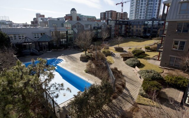 Moore Executive Suites - Bishops Landing