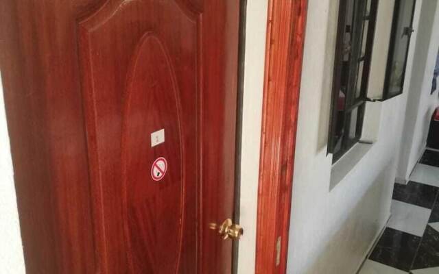 Guest House Hotel Chrisna - Hostel