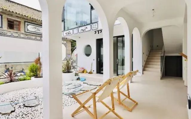 Dali Guanhaige Sunrise Seaview Homestay