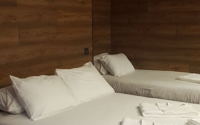 South Beach Kings Promenade Hotel