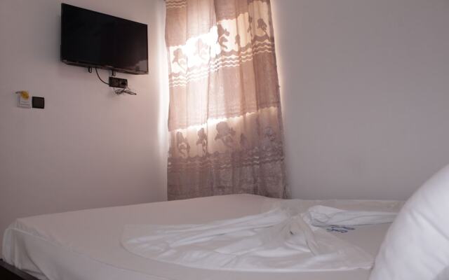 Elu Hotel Chambre Stand - Bonamoussadi