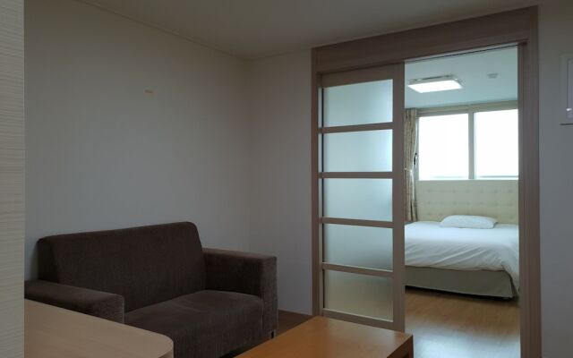 Residence Yegreen House