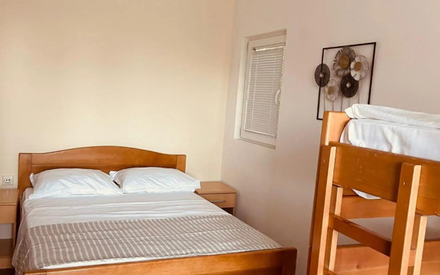 Sea House Apartments