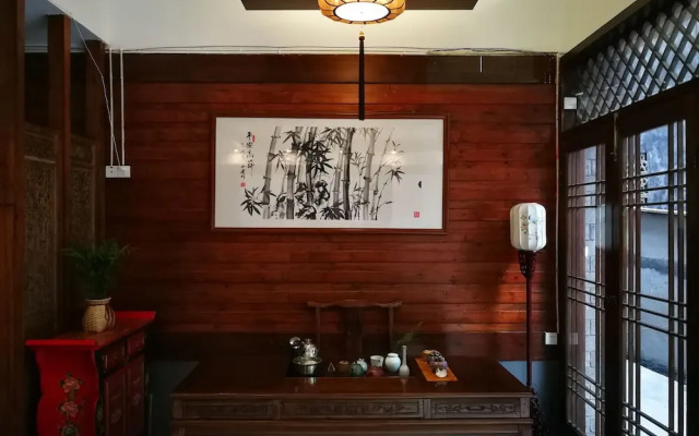 Fenghuang Hemu House