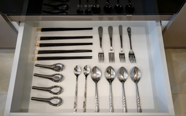 NES House - Riverview Apartment