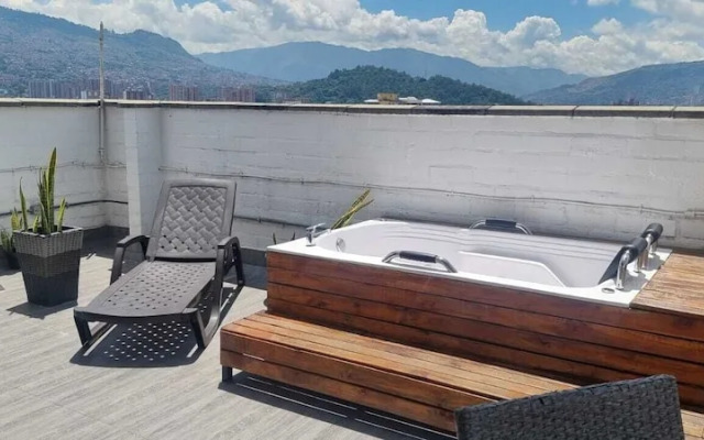Laureles Penthouse rooftop Suite