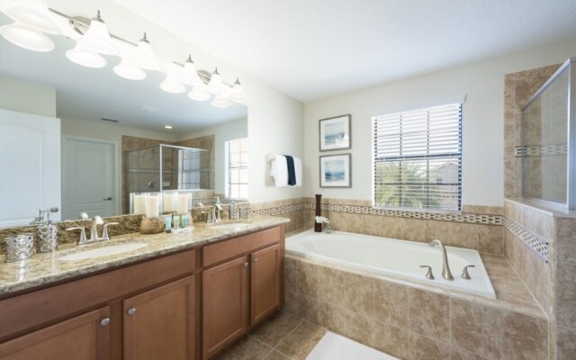 1401 Moonvalley Drive