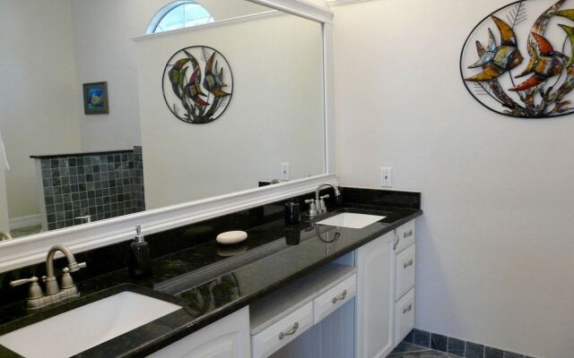 Waterfront Home With Pool, spa and Walk to Beach