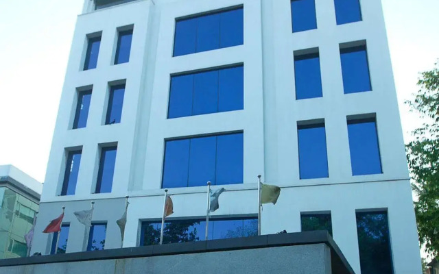 The Iris Hotel