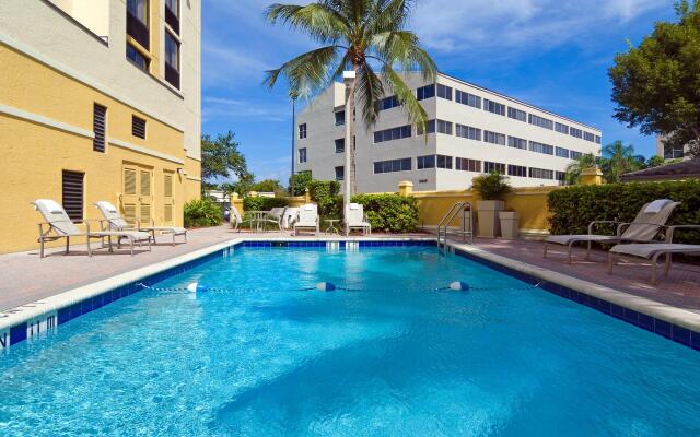 Holiday Inn Express & Suites Kendall East Miami by IHG