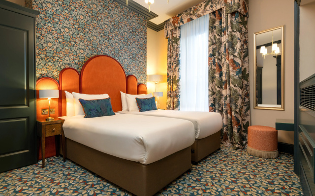 The Trinity City Hotel