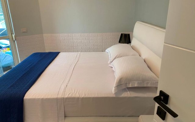 Coastal, 2-bedroom rental unit