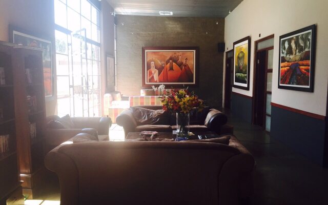 African Moon Corporate House