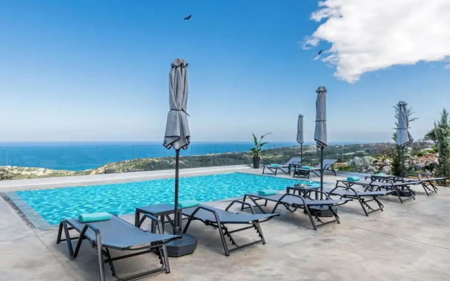 Villa Eagles - With Private Pool