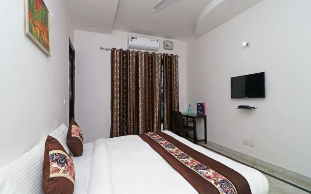 OYO 11533 Hotel Green view