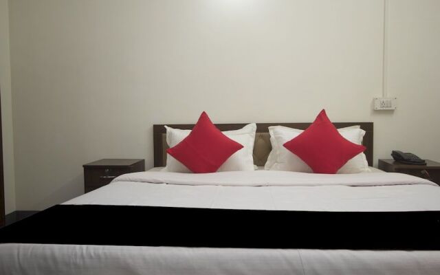 Oyo 24942 Hotel Lhasa