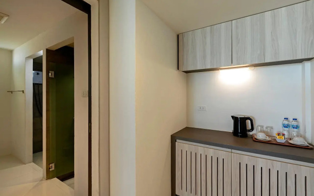 Nakara Long Beach Resort