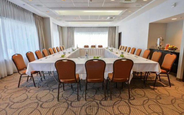 Holiday Inn Montréal Centre-Ville Downtown by IHG