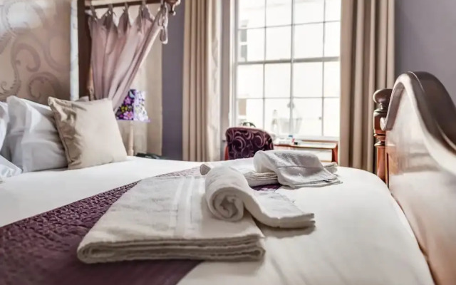 The Ancient Gatehouse Hotel