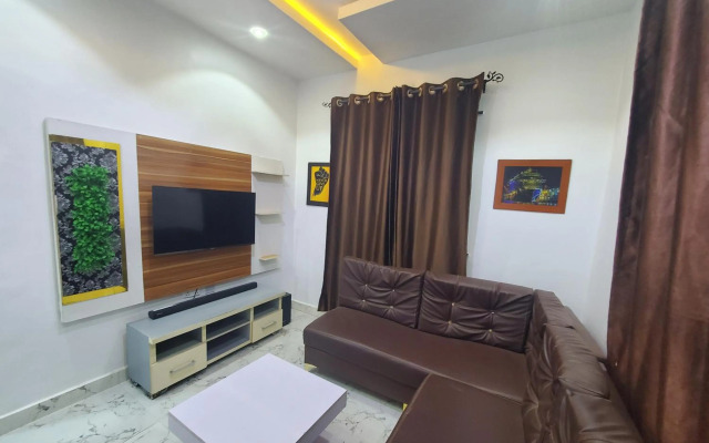 Awesome 1-Bed Apartment With FREE WIFI and 24hrs Power Supply