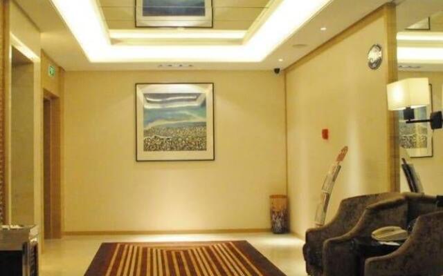Yantai Celebrity Hotel