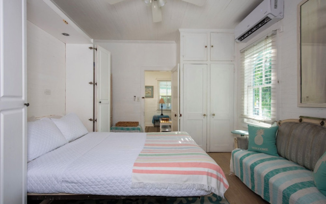 Island Serenity: Charming Watercolor Cottage Near Beach — фото 3