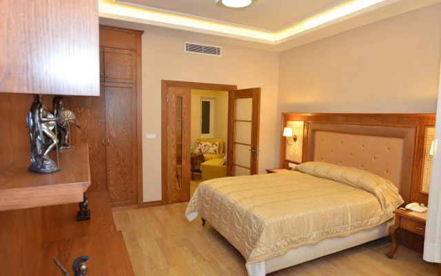 Ataker Hotel