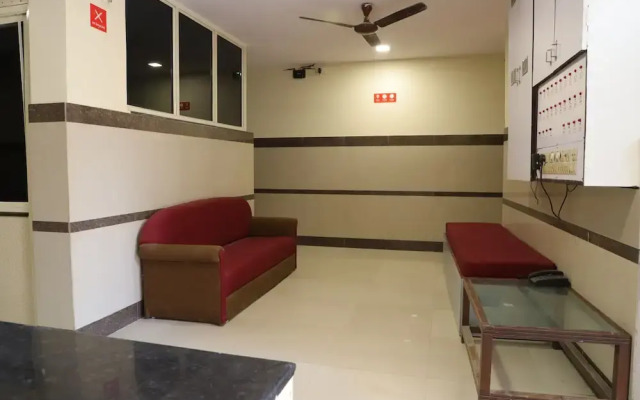 OYO 10697 Hotel Suraj Inn