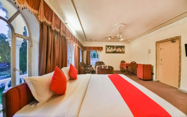 Hotel Raj Kesar by OYO Rooms