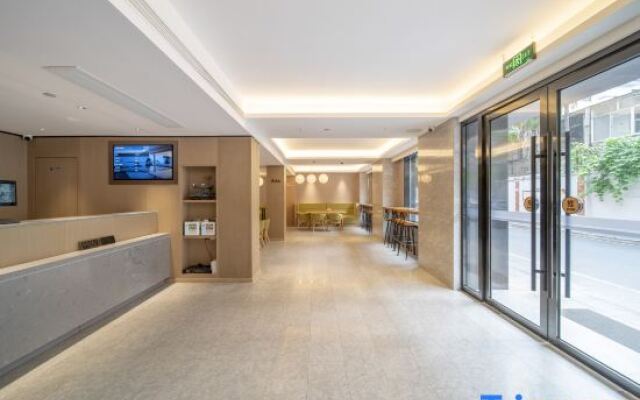 Kelun hotel（Shanghai Jiaotong University Store）