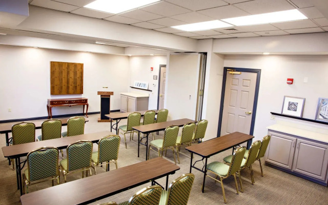 Country Inn & Suites by Radisson, Harrisburg West Mechanicsburg