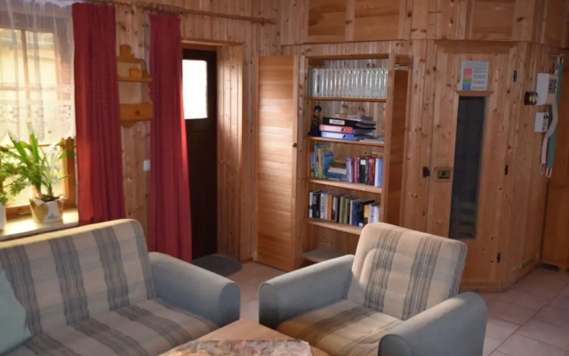 Snug Bungalow in Alt Farpen With Garden