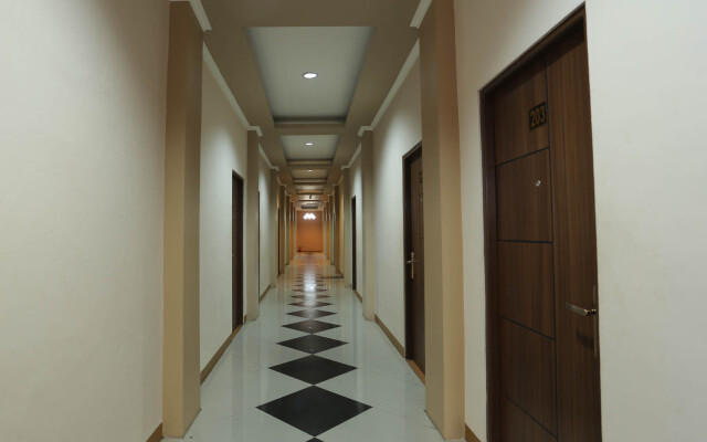 OYO 1864 Tiara Guest House