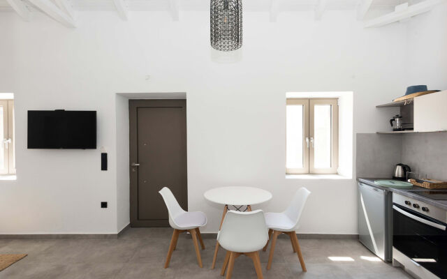 Calme Suites Mani